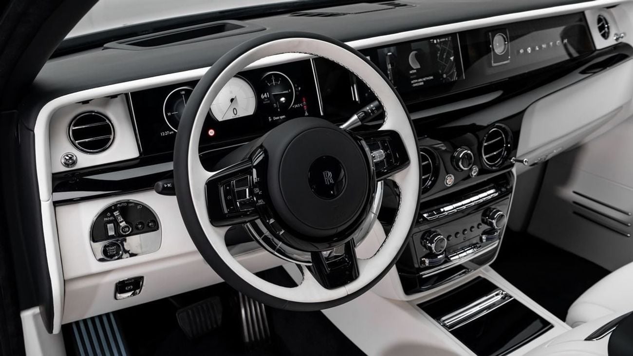 Rolls-Royce Phantom EWB - 2026 - GCC Specs - Under Warranty and Service Contract