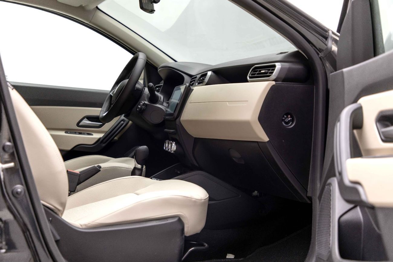 Renault Duster SE 1.6L - Black Inside Black | Export Only