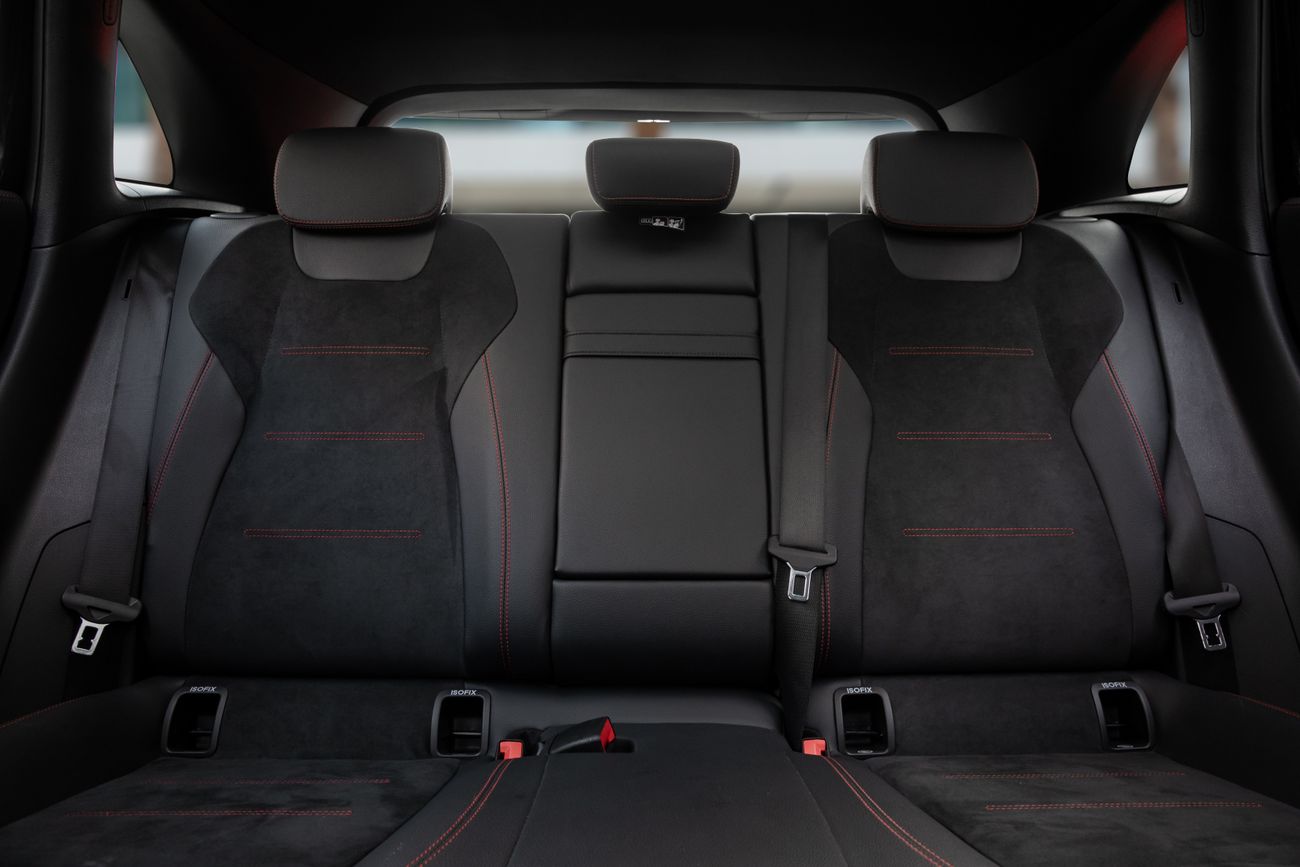 Mercedes-Benz EQA 350 EQA 350 | 2,938 P.M | 0% Downpayment | Extraordinary Condition!