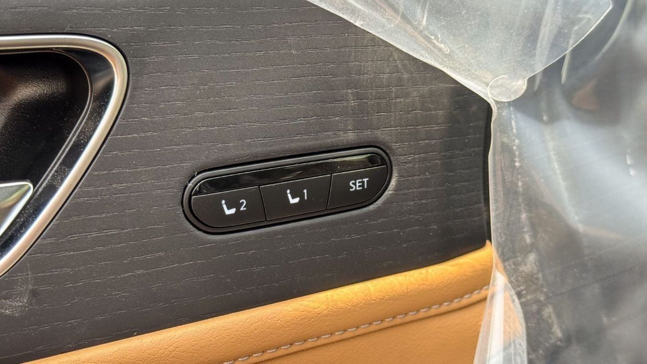 Infiniti QX80 Sensory Bench Chairs 3.5L Sensory 2025 Brand New GCC For Export Only 3.5L Twin Turbo