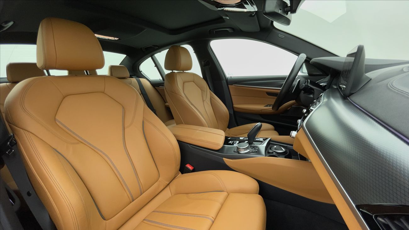 بي أم دبليو 530i M SPORT 2 | بدون دفعة مقدمة | اختبار قيادة مجاني للمنزل