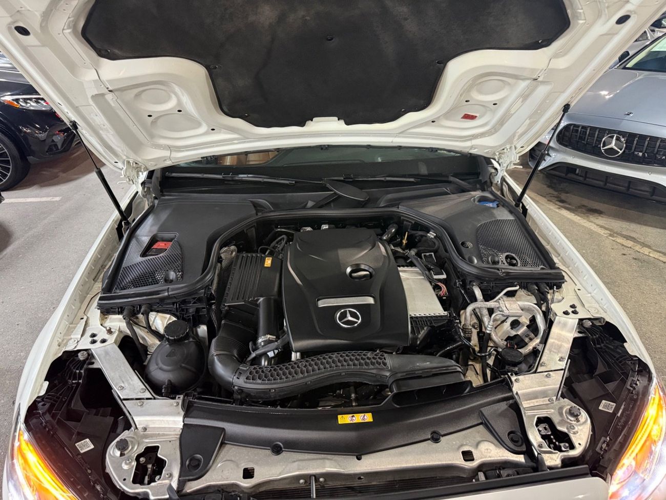 مرسيدس بنز E300