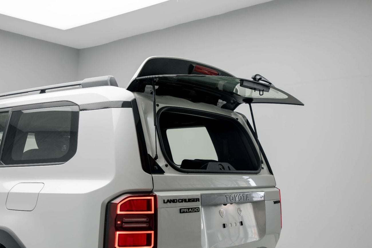 تويوتا برادو 2.4L - Platinum White Inside Black | Export Only