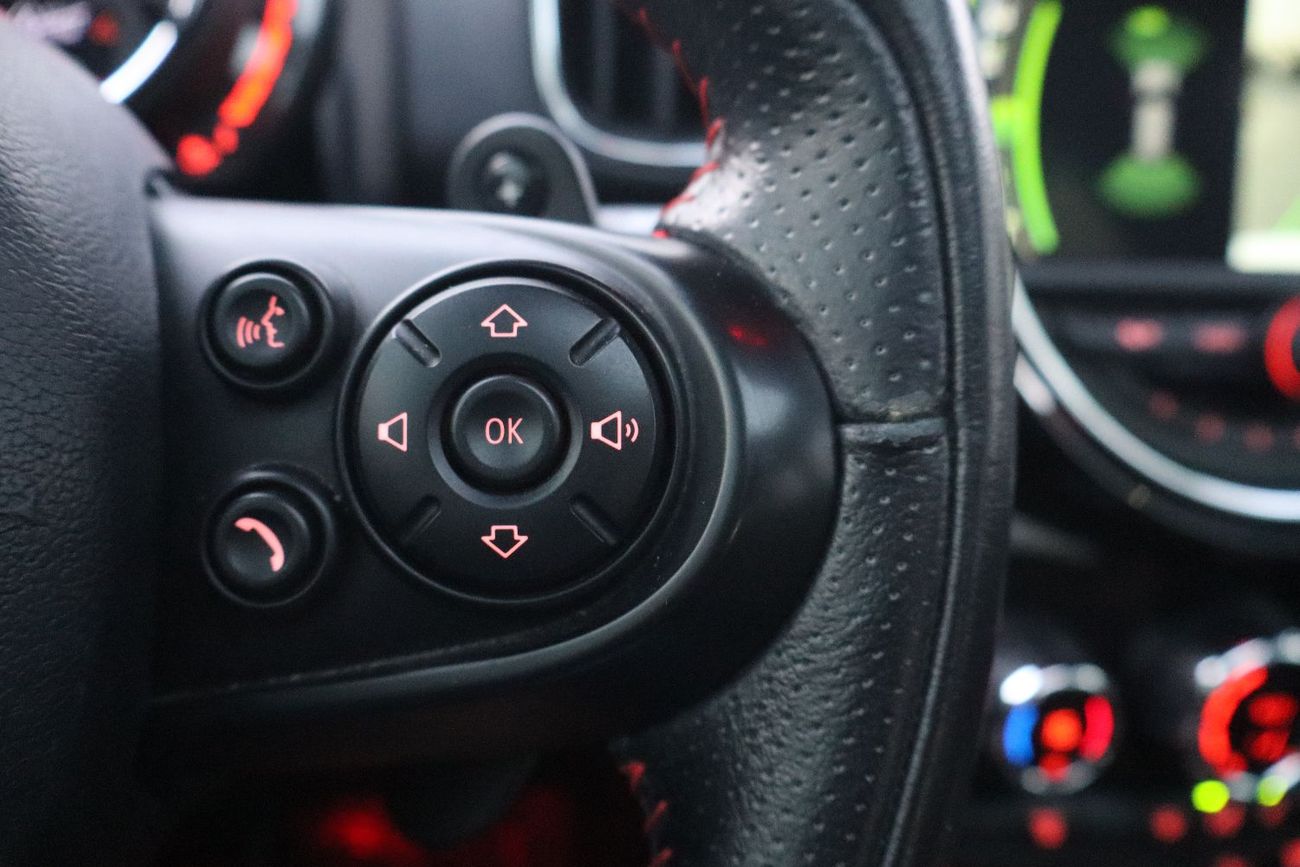 ميني كوبر إس كونتري مان