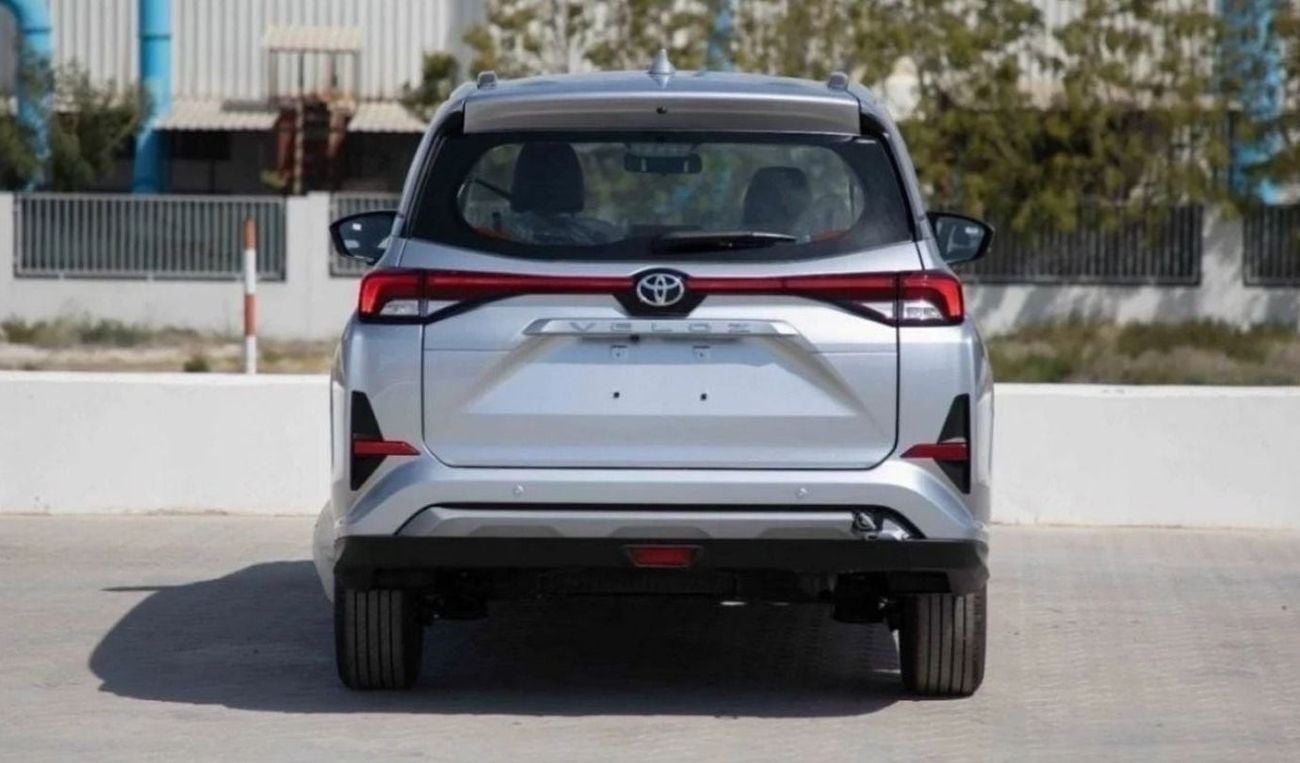 تويوتا فيلوز GLX Toyota Veloz 2023 Toyota Veloz V 1.5 - Silver inside Black