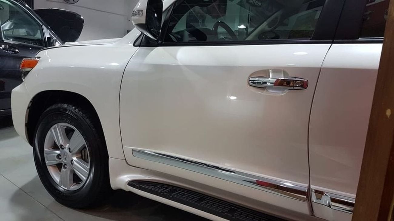 تويوتا لاند كروزر GXR 4.0L (271 HP) 4WD