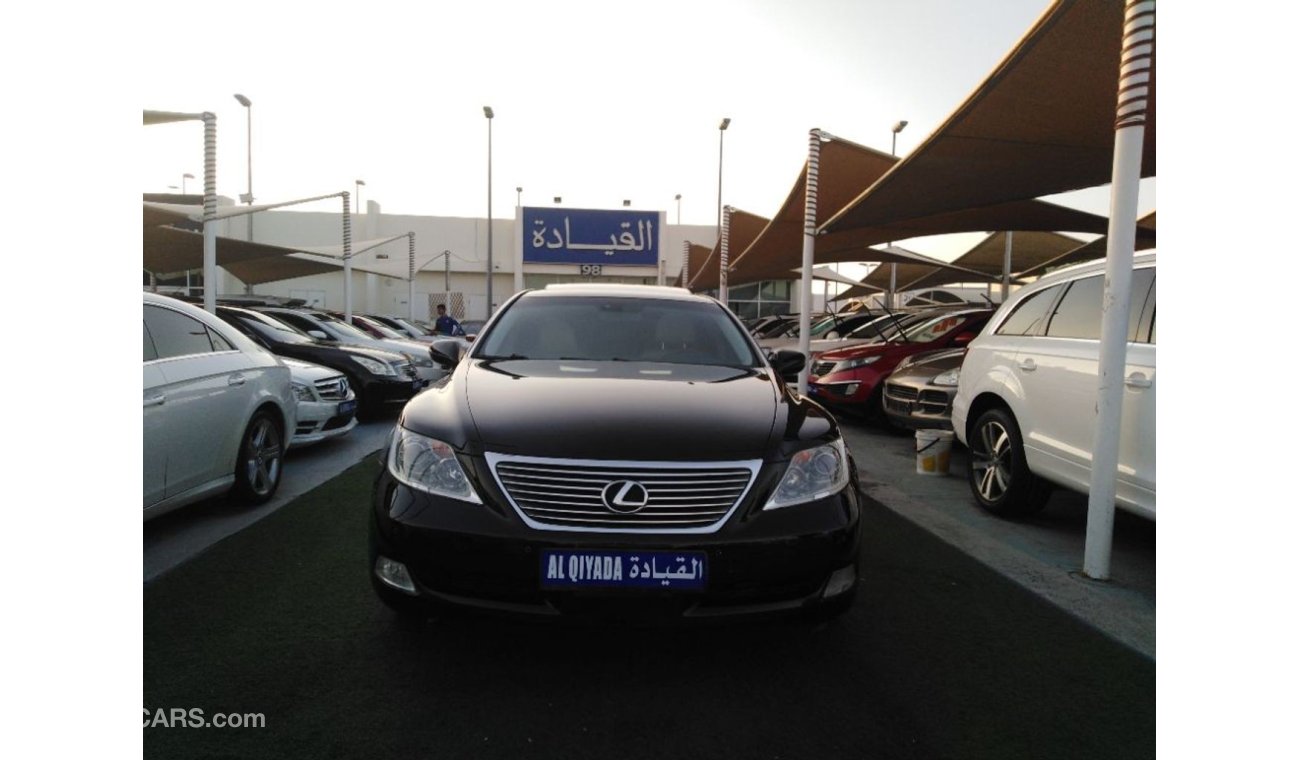 Lexus LS460