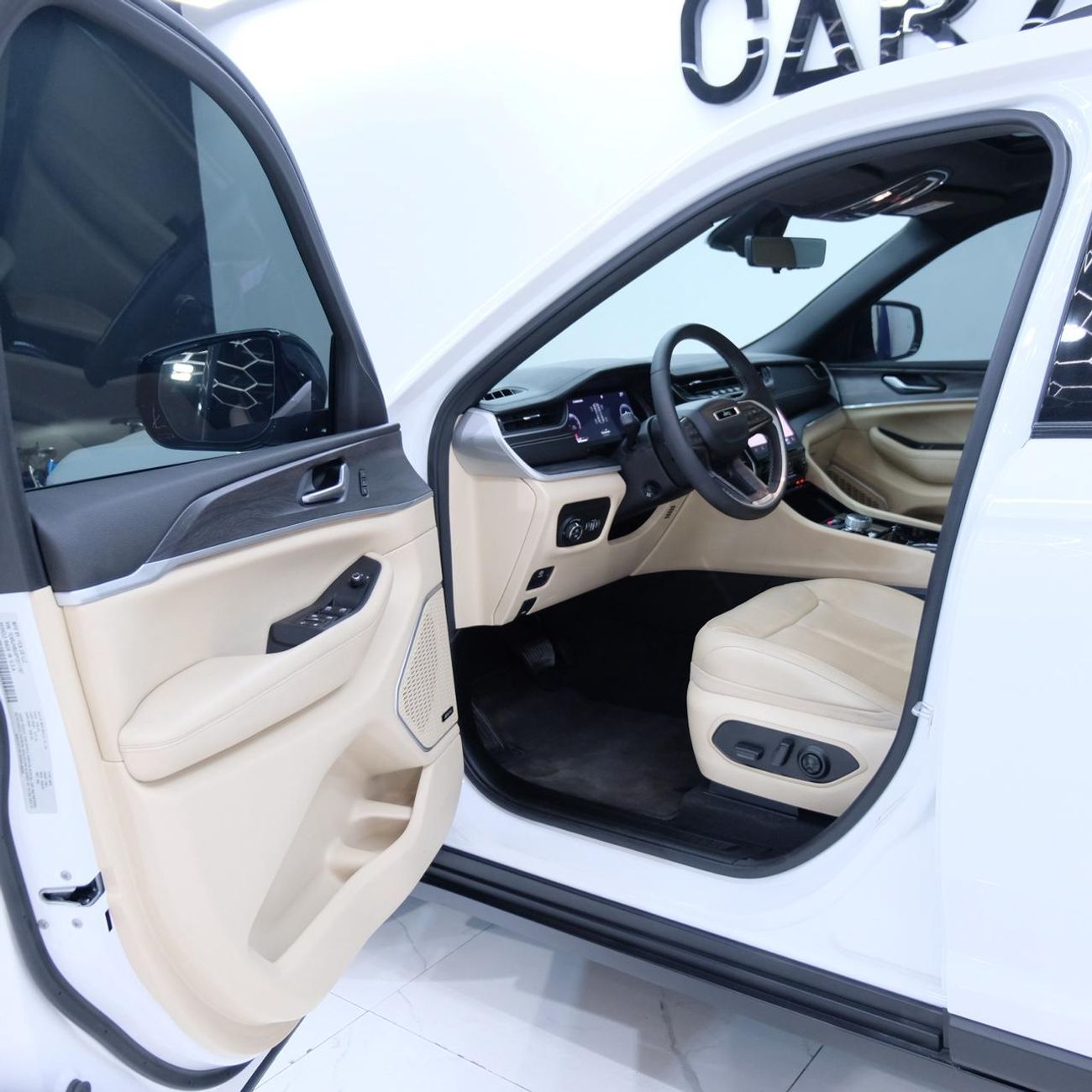 جيب جراند شيروكي Limited 3.6L