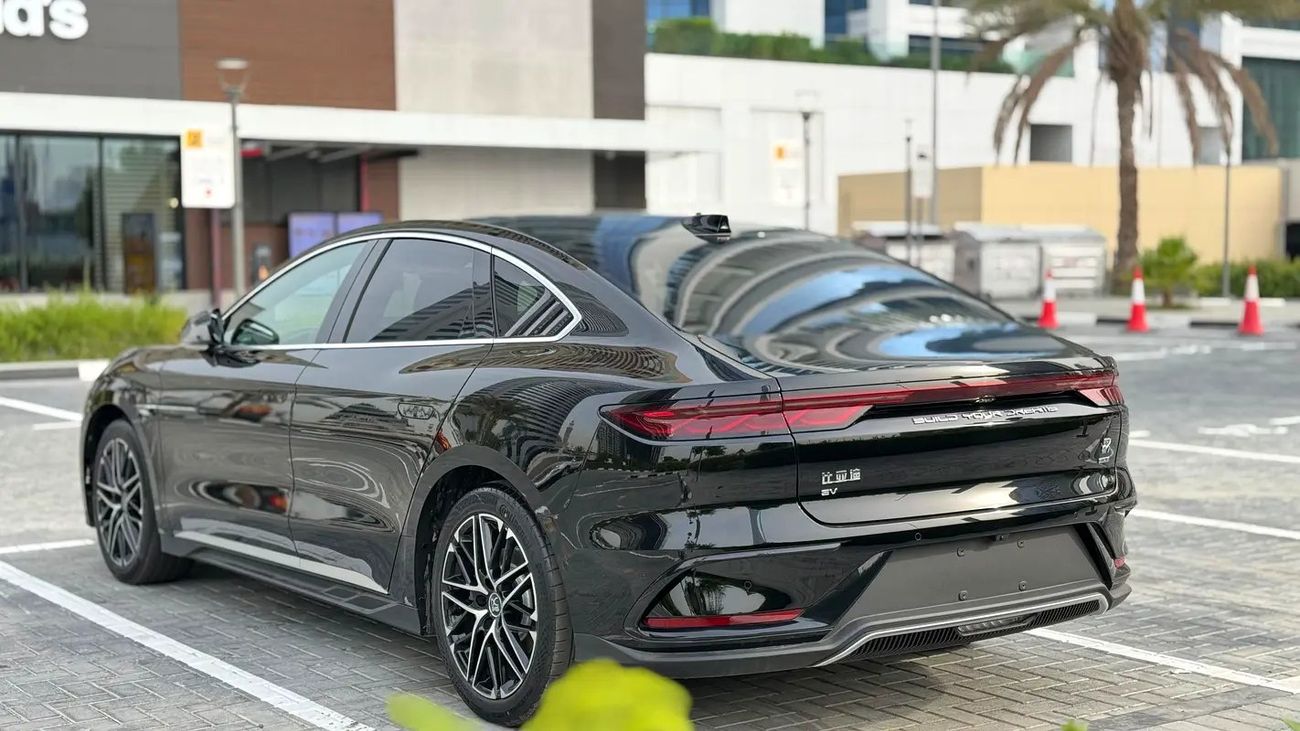 بي واي دي هان Flagship | (Plug in Hybrid) | EV Range 245 KM