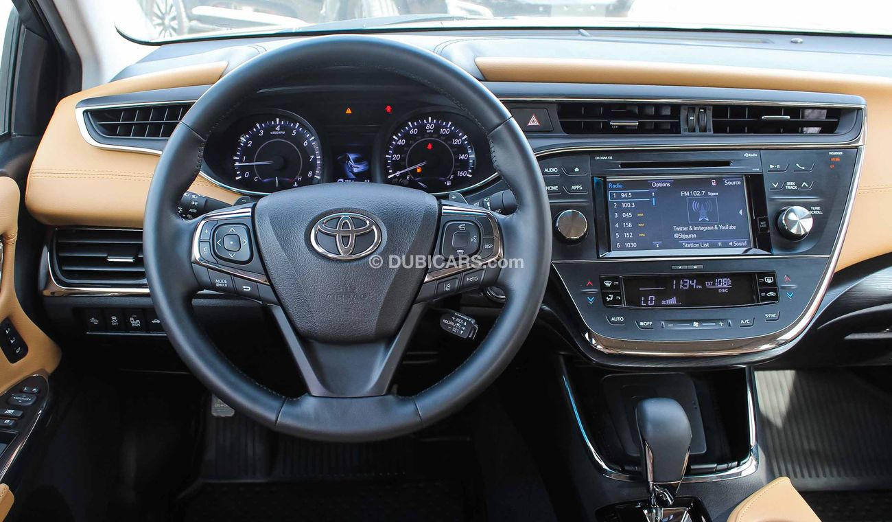 تويوتا افالون Touring