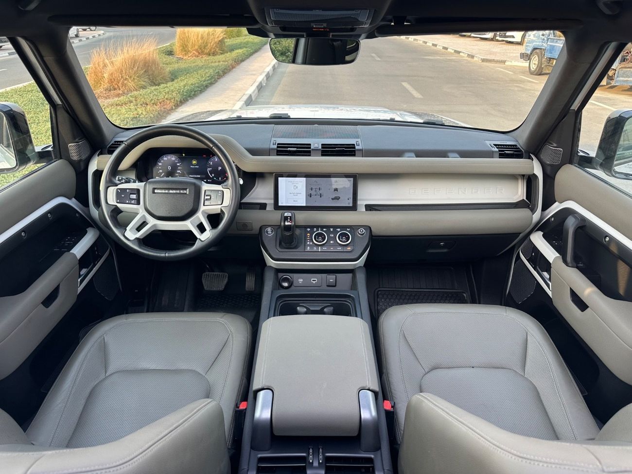 Land Rover Defender P300 90 S 2.0L (5 Seater)