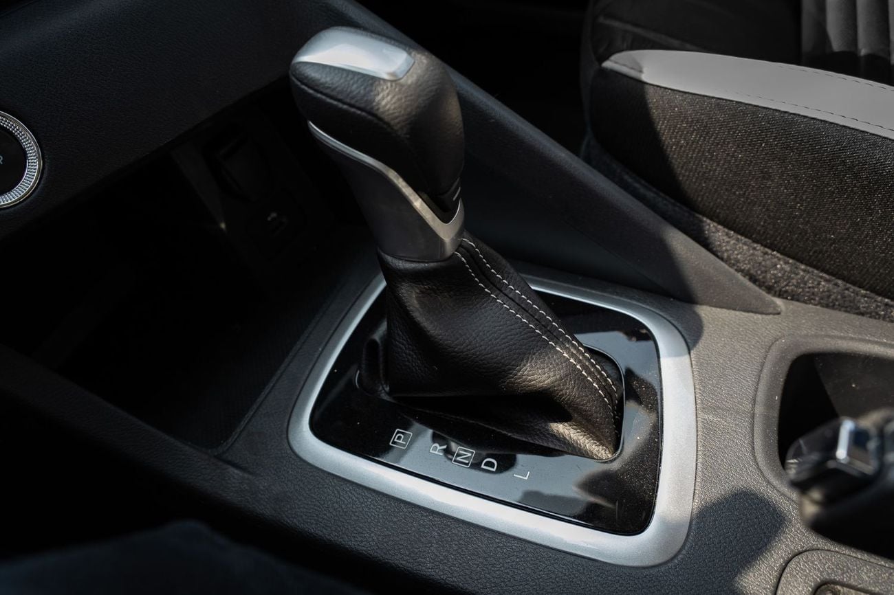 نيسان ماغنيت SL