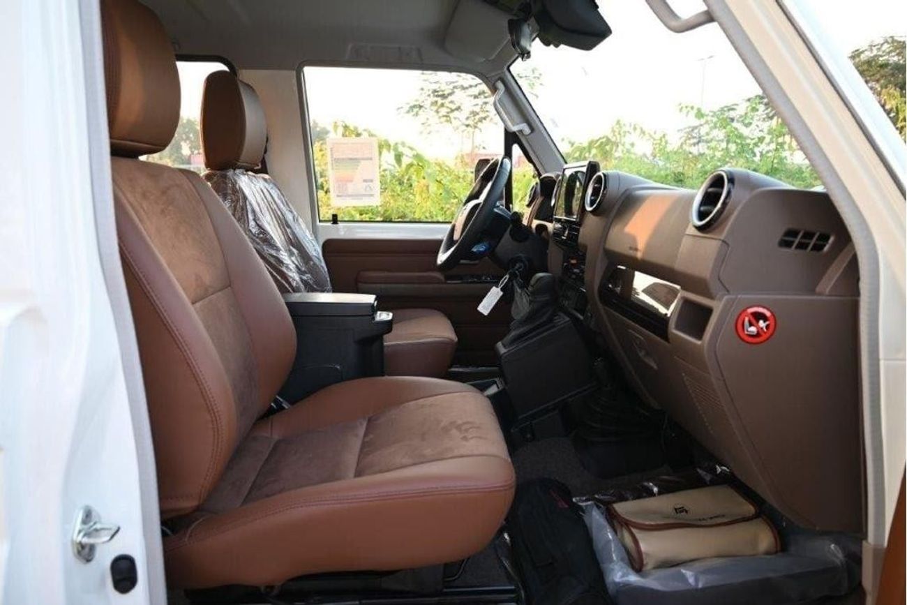 Toyota Land Cruiser 70 2025 TOYOTA LAND CRUISER 71 HARDTOP SDLX 4.0L PETROL 4WD AT