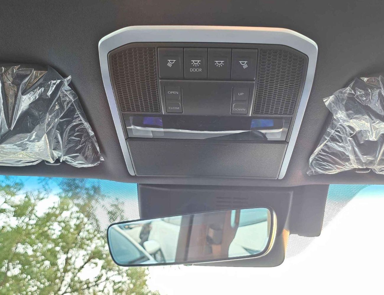 Toyota Land Cruiser VX TWIN TURBO / 3.5L V6 PETROL/ FRONT & REAR CAMERA / BIG DVD / FULL OPTION (CODE # VX)