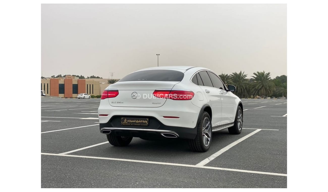مرسيدس بنز GLC 220 d ميرسيدس GLC D 2018 مواصفات يابانية بحالة ممتازة