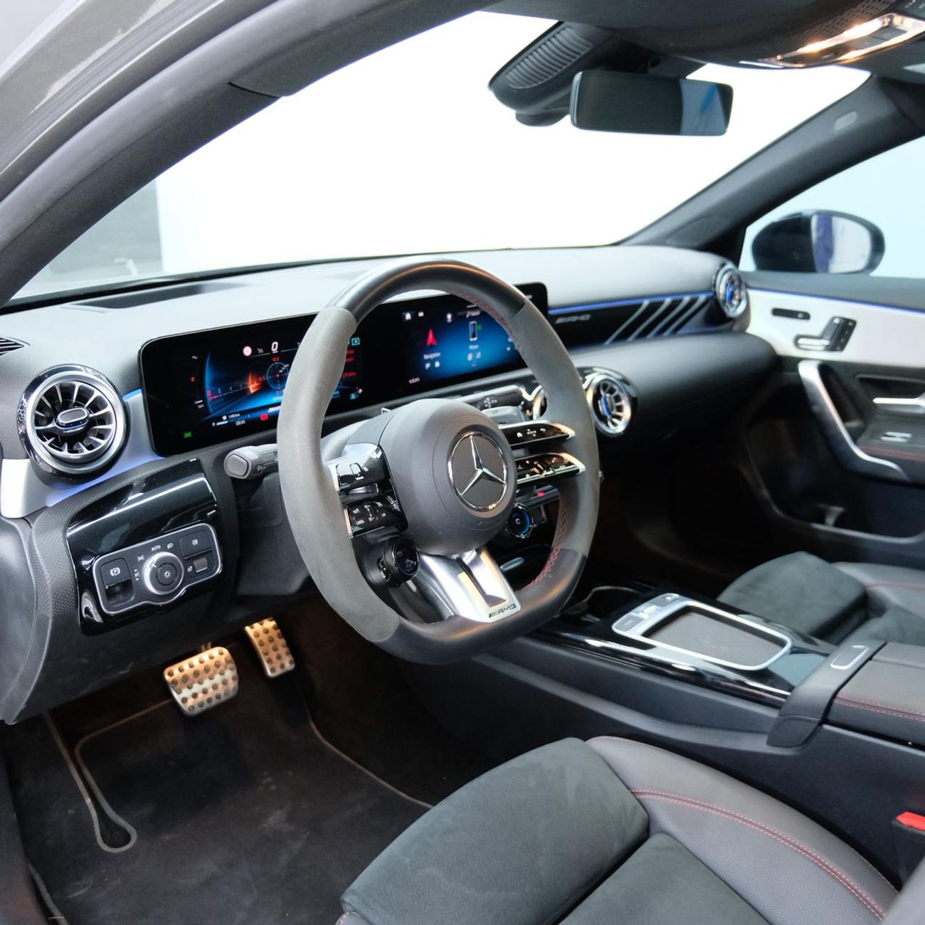 Mercedes-Benz A 35 AMG 4MATIC AED 3,330 P.M | 0% Down Payment | A35 AMG | Agency Warranty and Service Contract