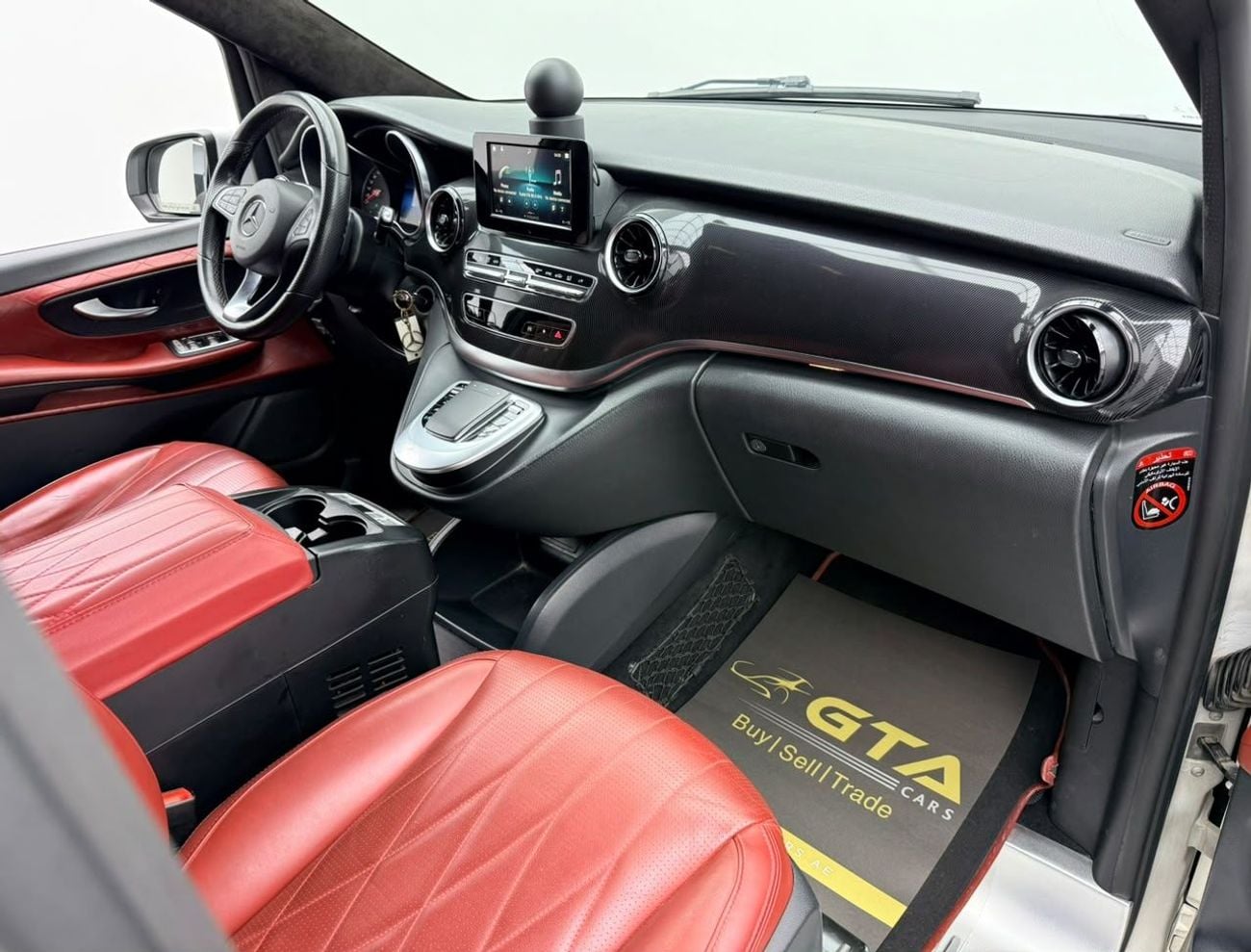 Mercedes Benz V 250 FALCON EDITION EXTRA LONG 2021 Mercedes-Benz V 250 Falcon Edition, Warranty, Full Mercedes service history, GCC Specs.
