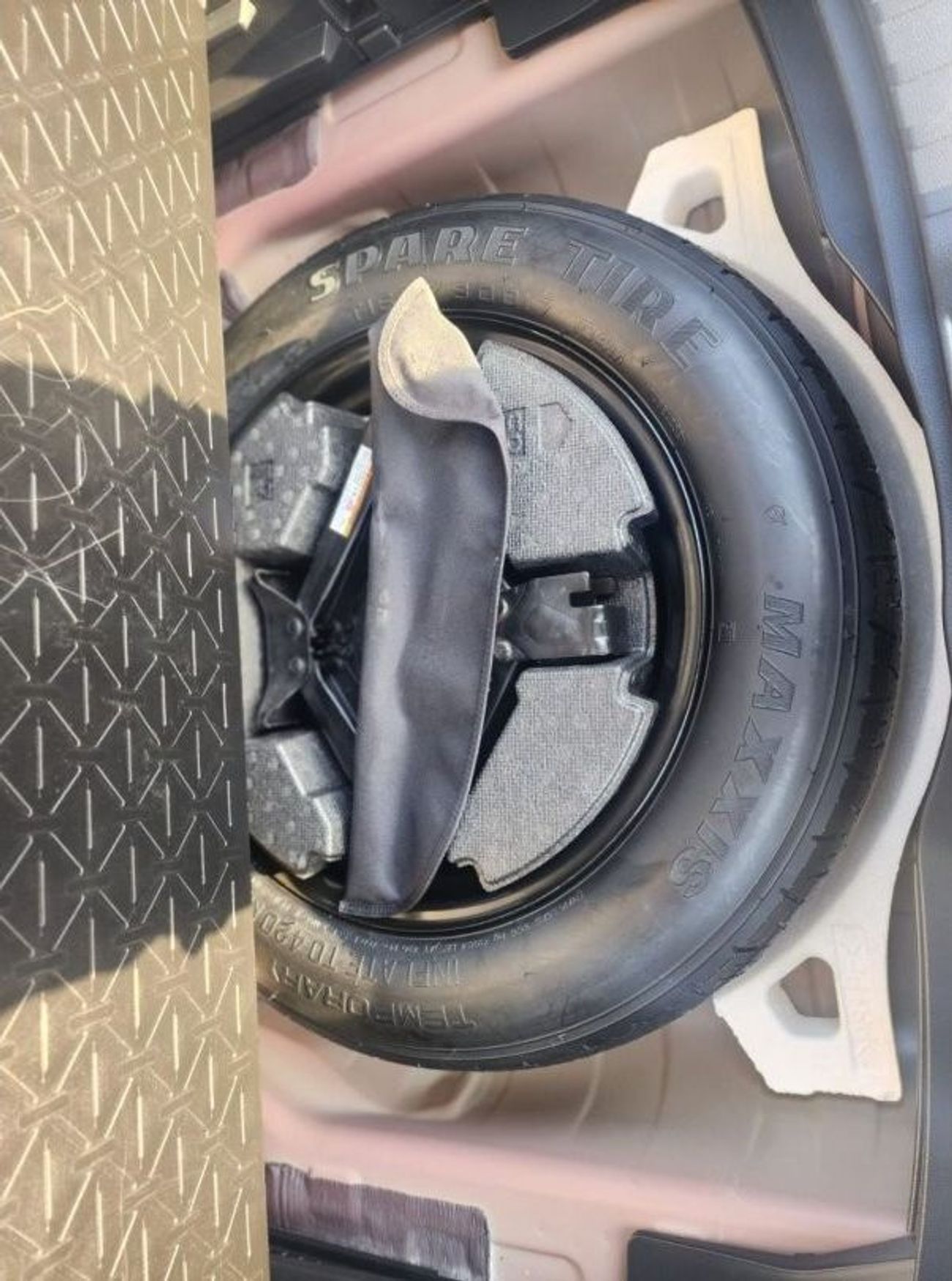 Toyota RAV4 RAV4 XLE 4X4