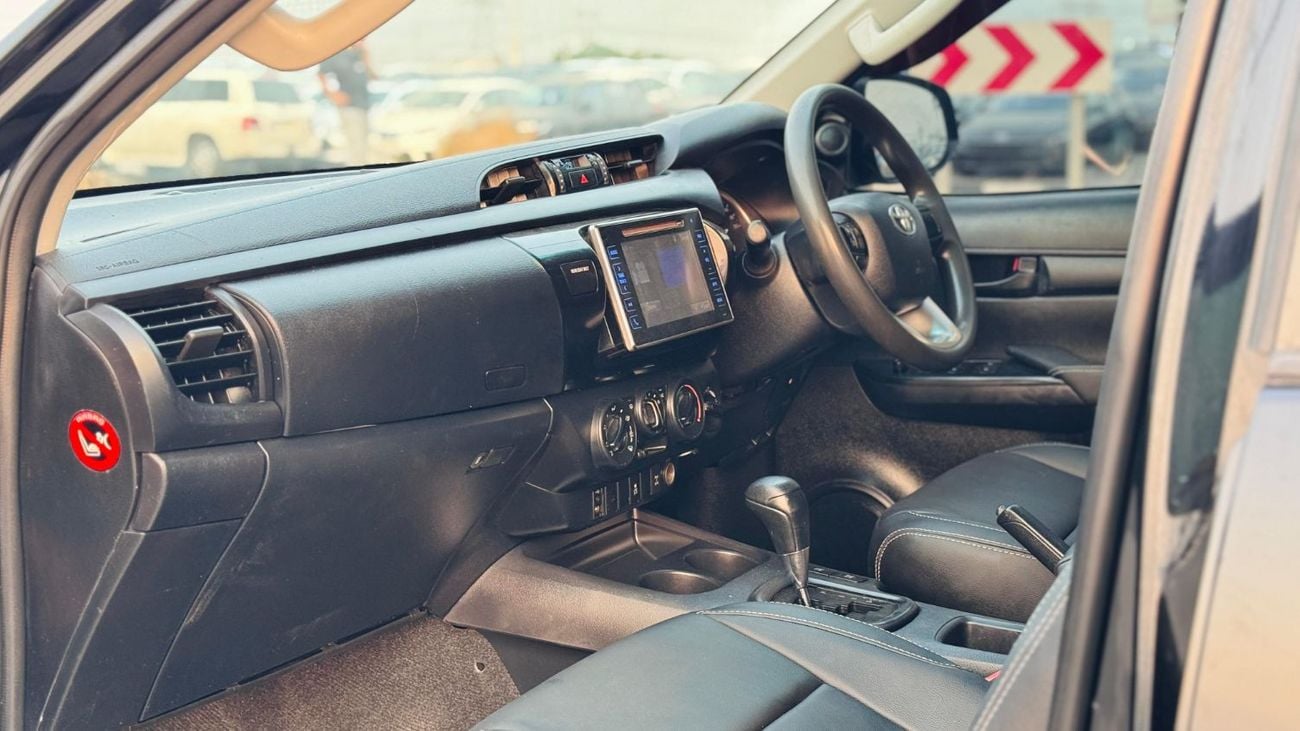 Toyota Hilux DOUBLE CABIN | GTK BULL BAR | HEAVY LED SPOTLIGHTS | AT | 2.8L DIESEL ENGINE