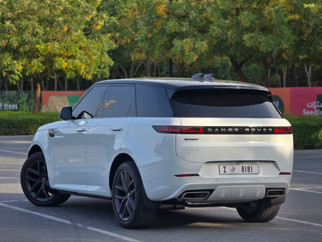 Land Rover Range Rover Sport Dynamic SE P400 3.0L RANGE ROVER SPORT DYNAMIC SE P400 2023 GCC // PERFECT CONDITION // LOW MILEAGE