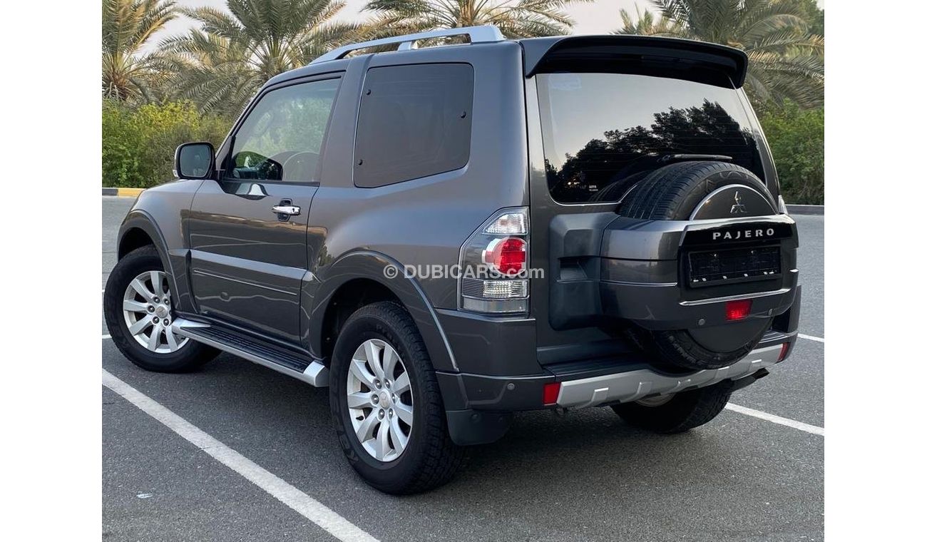 Mitsubishi Pajero Mitsubishi Pajero GLS 2011 V6 3.8L Full Option - Perfect Condition