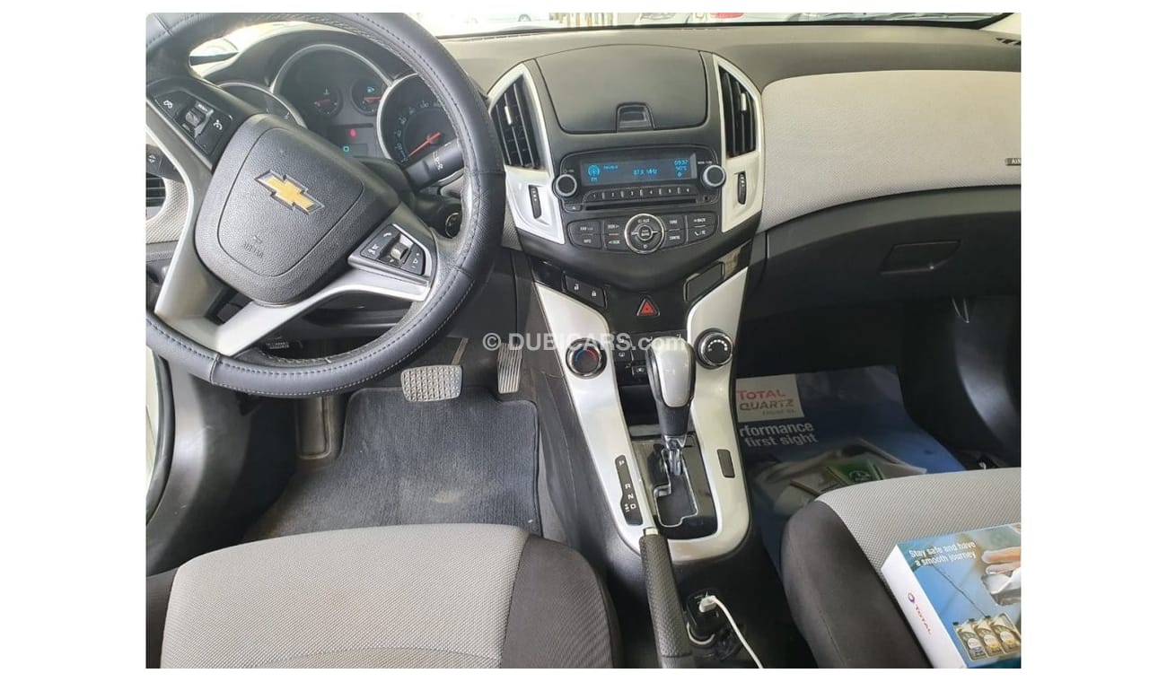 Chevrolet Cruze Chevrolet Curse 2015 full automatic very celen car