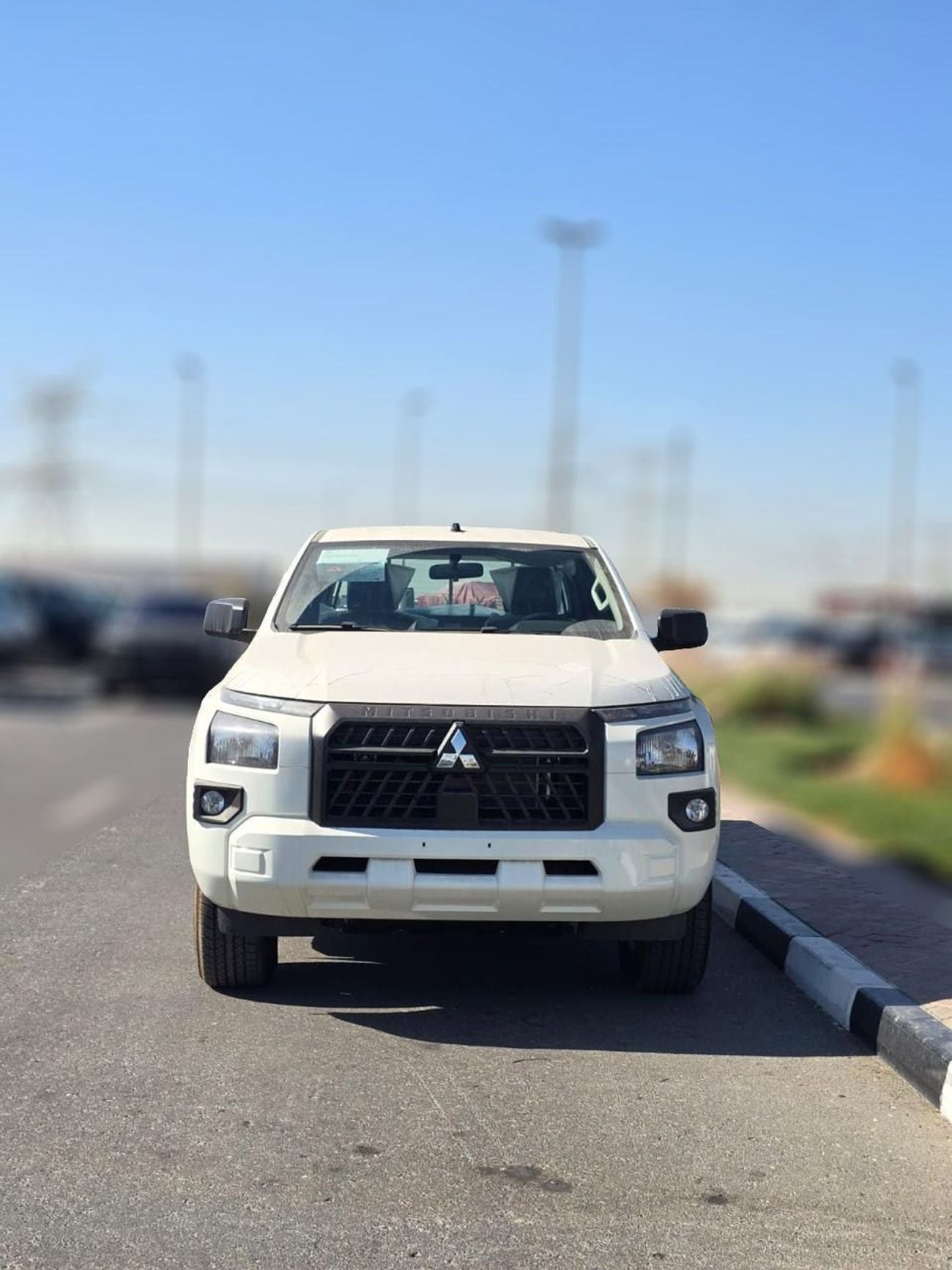 Mitsubishi L200 2026 Mitsubishi L200 2.4L GLX MT Petrol