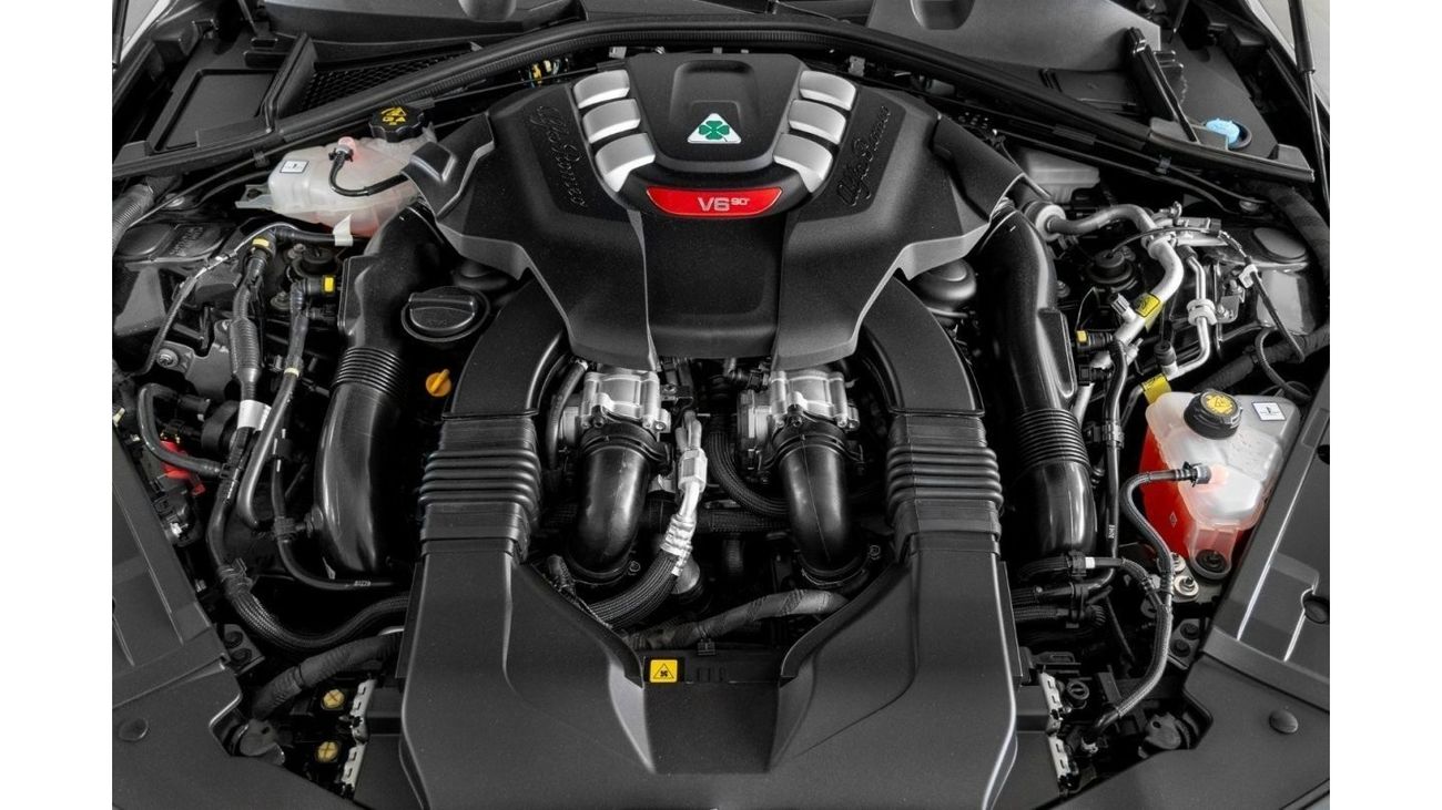 ألفا روميو جوليا 2023 Alfa Romeo Giulia Quadrifoglio / Highest option available / 5 Year Alfa Romeo Warranty & Servic