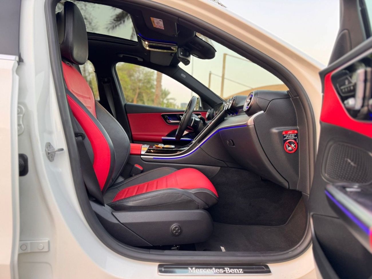 مرسيدس بنز C 200 Premium 2.0L