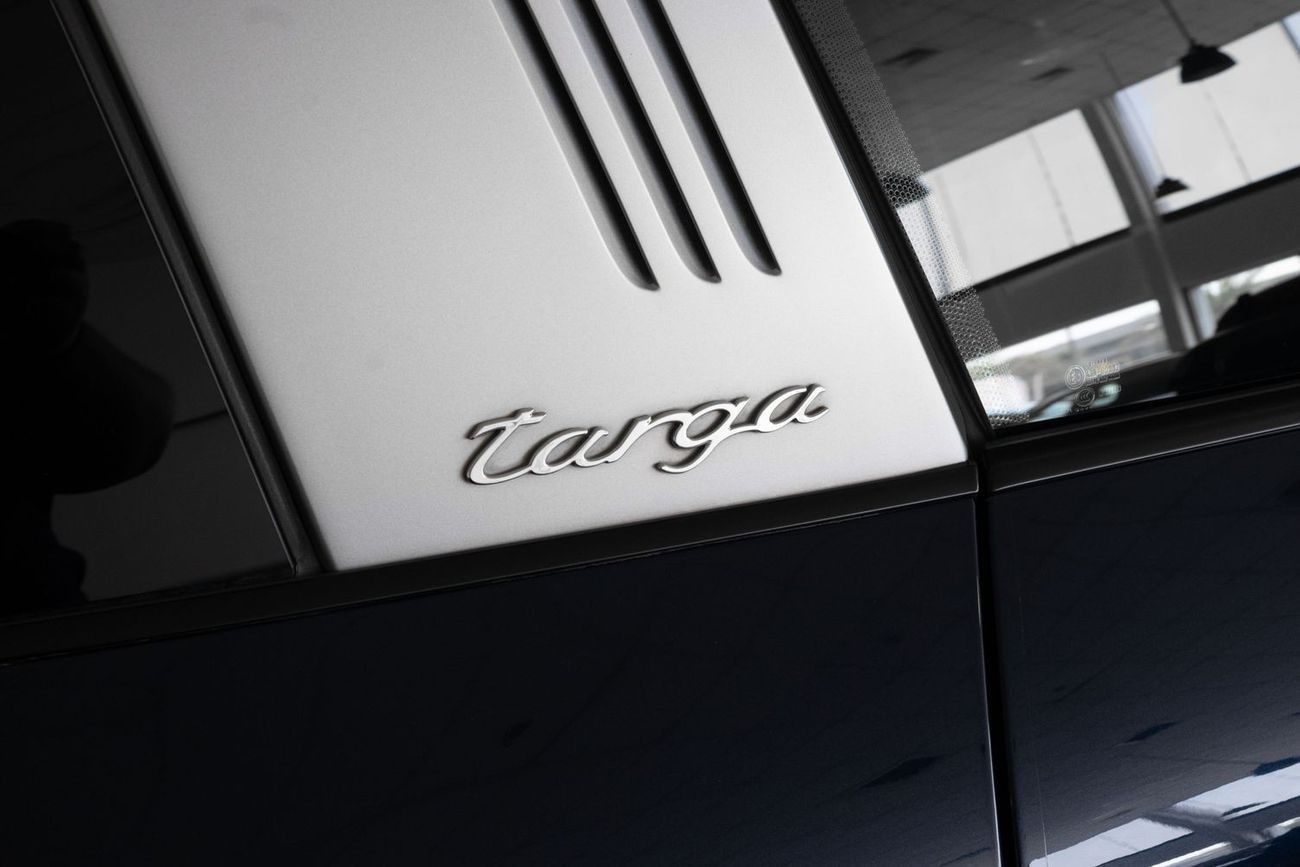 Porsche 911 Targa 4 3.4L Targa 4 3.0L