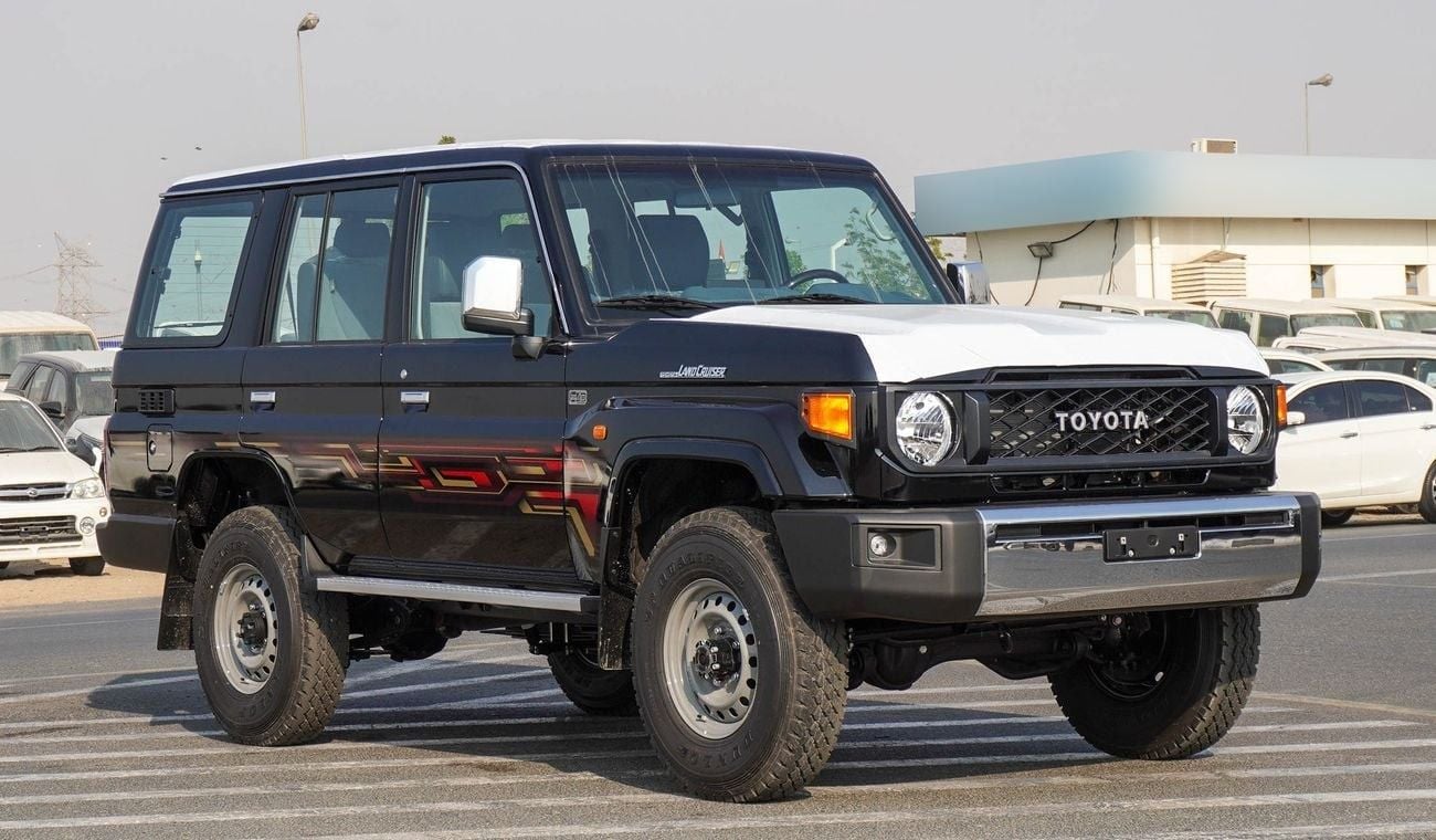 Toyota Land Cruiser 70 4.0L V6 M/T