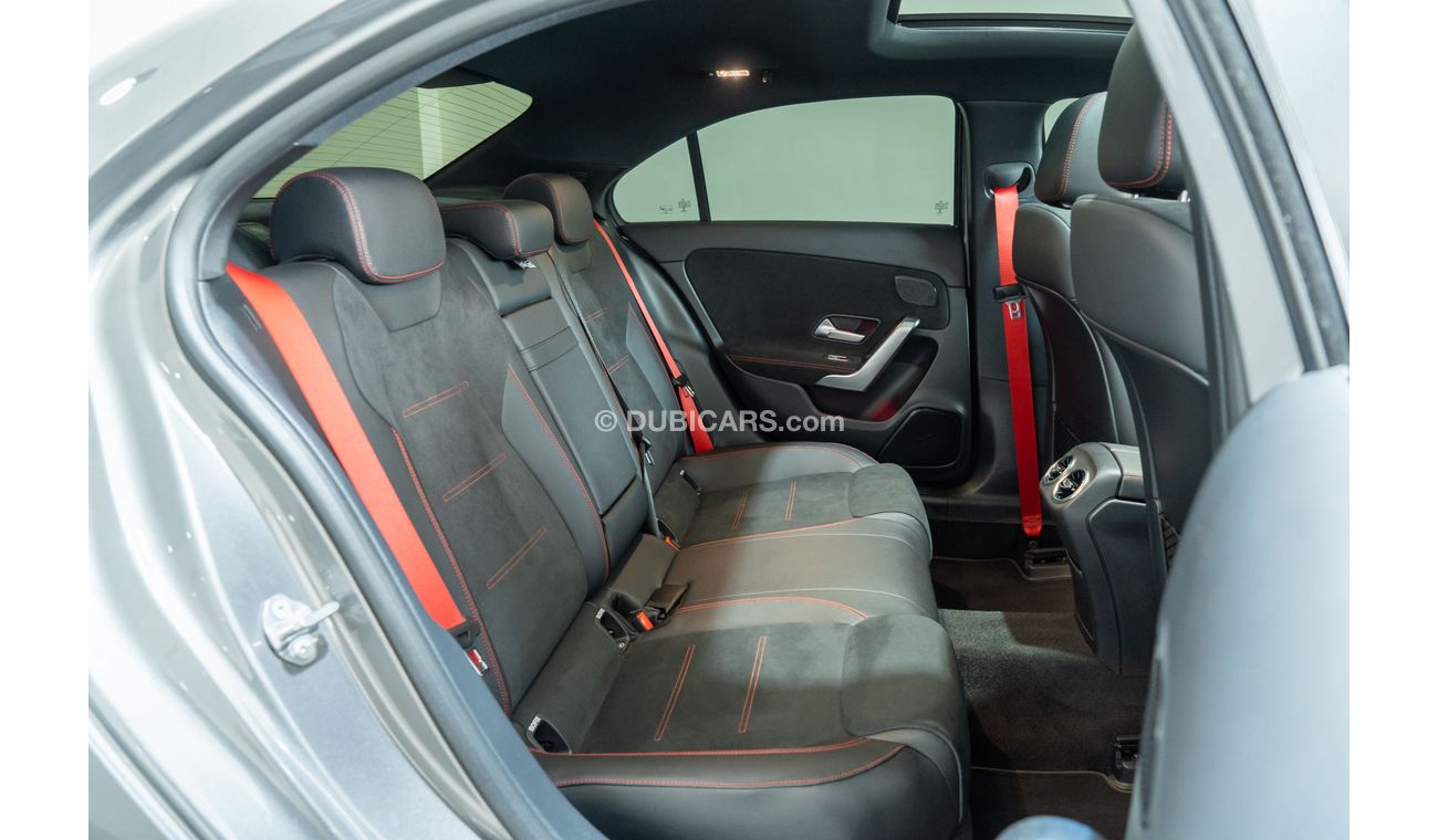 مرسيدس بنز A 35 AMG 2020 Mercedes Benz A35 AMG / Mercedes Benz Warranty & Service Pack