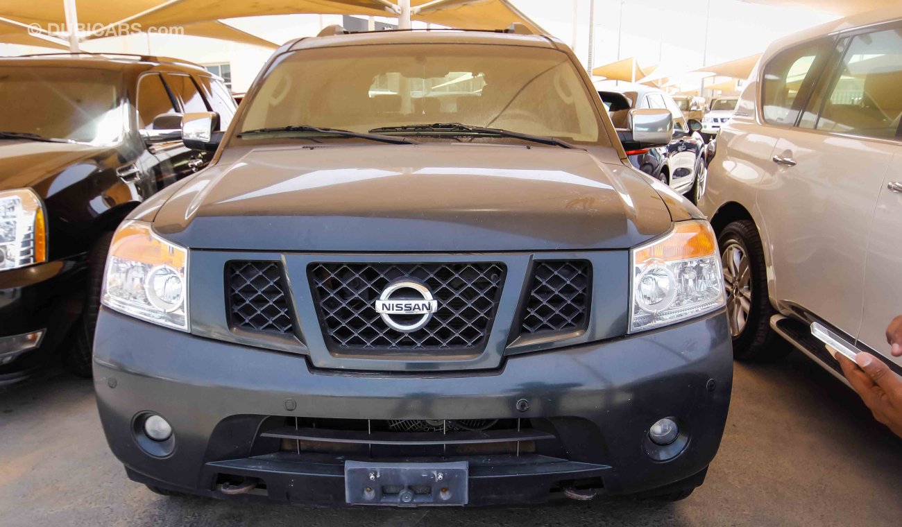 Nissan Armada SE