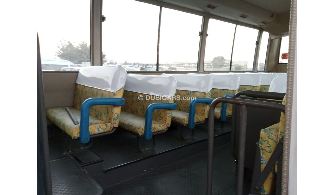 Mitsubishi Rosa MITSUBIAHI ROSA RIGHT HAND DRIVE (PM966)