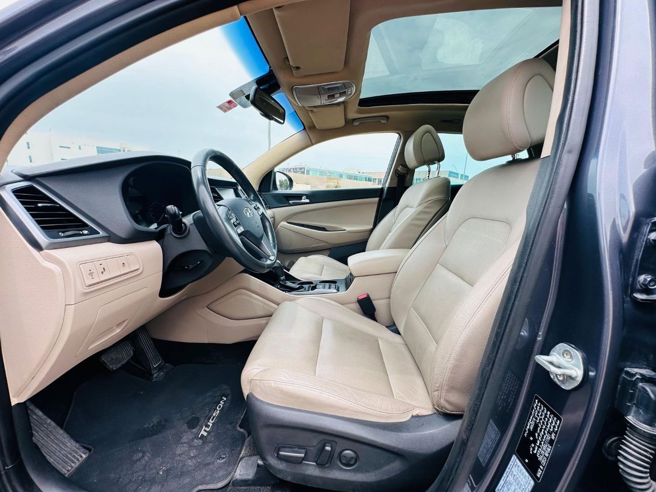 Hyundai Tucson AED1,070 PM | HYUNDAI TUCSON 2016 2.4L GDi 4WD | FSH | GCC | WELL MAINTAINED