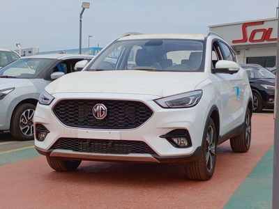 أم جي ZS MG ZS 2025  luxury 1.5L Petrol SUV FWD White color