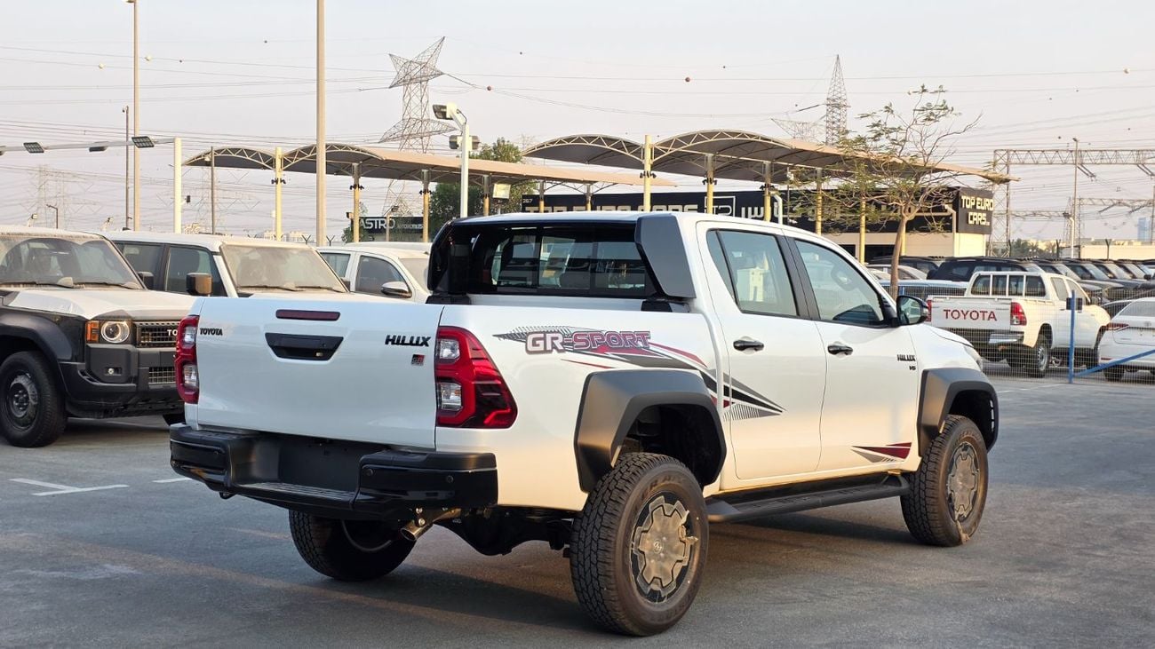 Toyota Hilux 2026 TOYOTA GR 4.0L GASOLINE (OMAN SPECS) WHITE