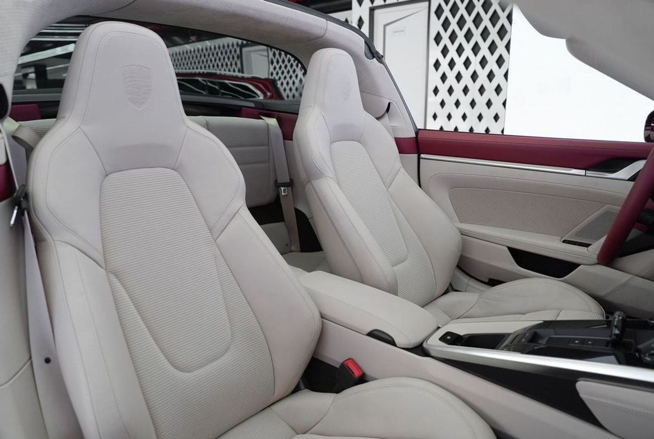 Porsche 911 Targa 4S Heritage 3.0L Targa