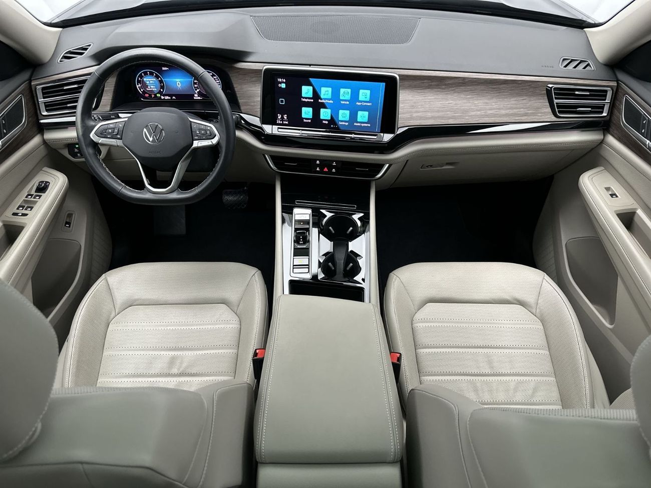 Volkswagen Teramont COMFORTLINE with Sunroof - Leather Seats 2L | VW Certified | Premium Ventilated Seats