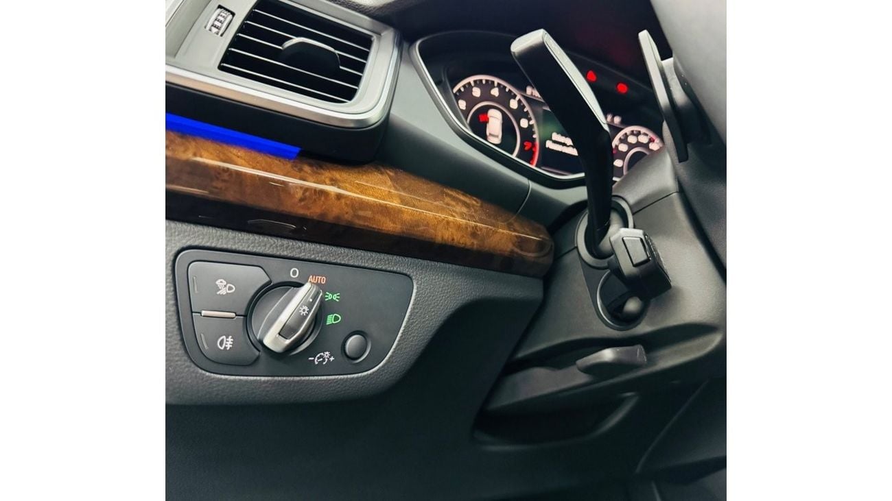 Audi Q5 45 TFSI Quattro GCC .. S line .. Original Paint .. Warranty .. Perfect Condition .. Top Range