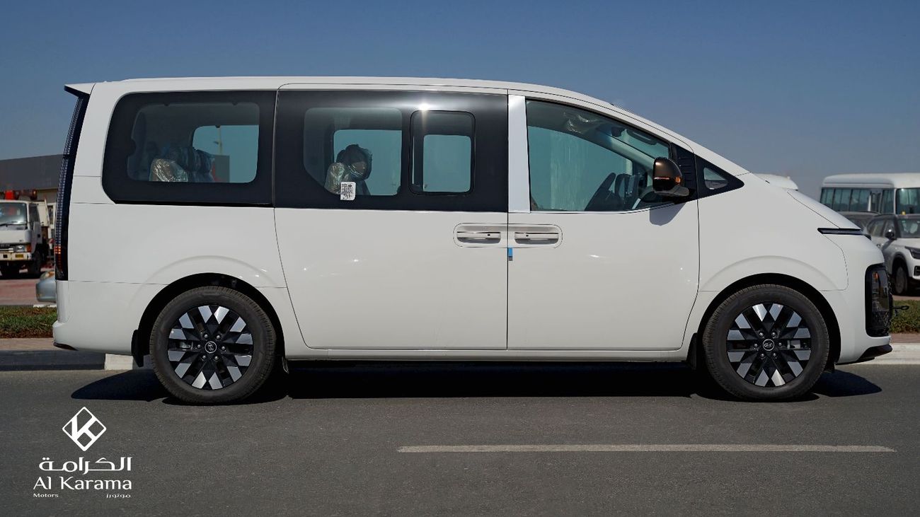 Hyundai Staria 3.5L V6  VIP Edition, 7 Seater with Pilot/VIP Seating | Boss Audio | 360 Camera |  2 Sunroof