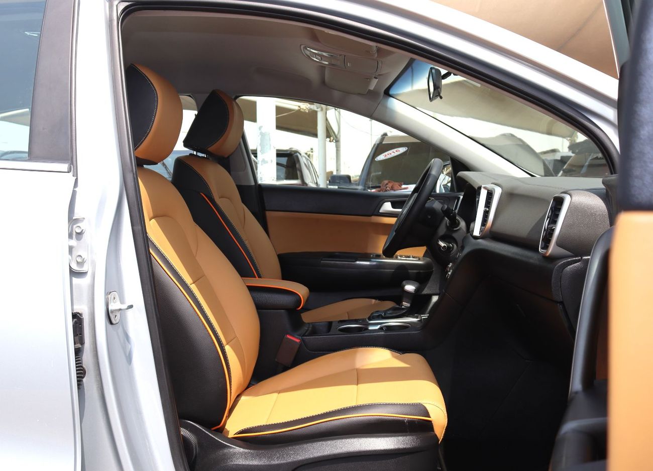 Kia Sportage EX 1.6L (130 HP) (130 HP) Kia Sportage 2020 - GDI - GCC in excellent condition1.6 cc engine 83,000 k