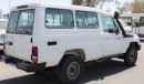 تويوتا لاند كروزر هارد توب LC78 ، 3-Door ، Hard Top ، 4x4 ، ديزل ، ناقل حركة يدوي ، LHD