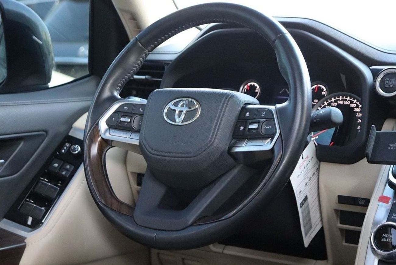 تويوتا لاند كروزر GXR4 3.5L Toyota Land Cruiser GX.R Twine Turbo/ 2022 / GCC / Full Service