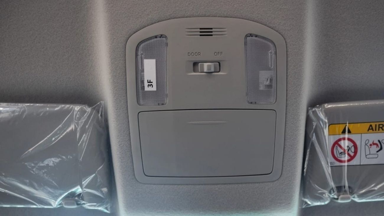 تويوتا هيلوكس HILUX 2.7L MANUAL