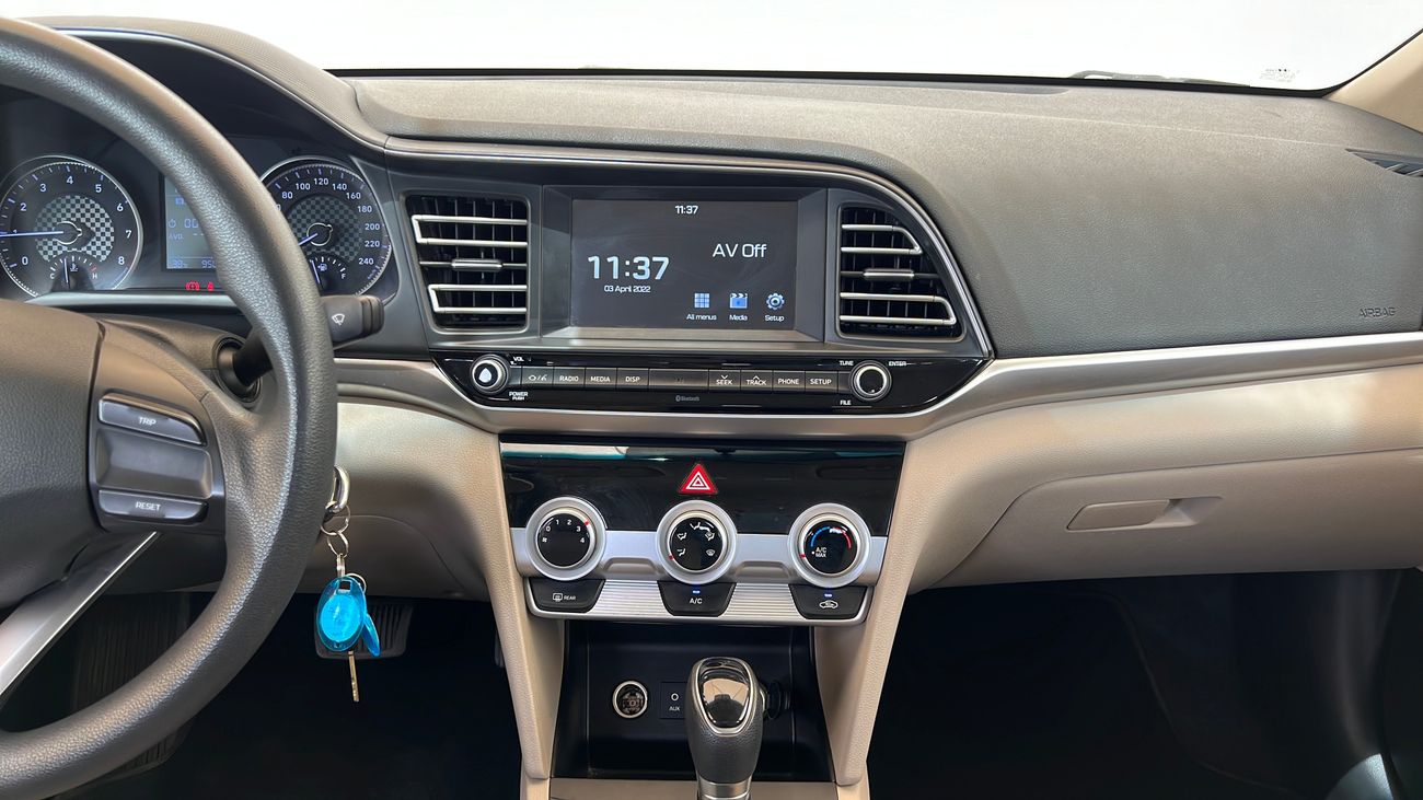 Hyundai Elantra 1600