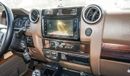تويوتا لاند كروزر بيك آب 4.5L V8 Diesel M/T. Single Cabin