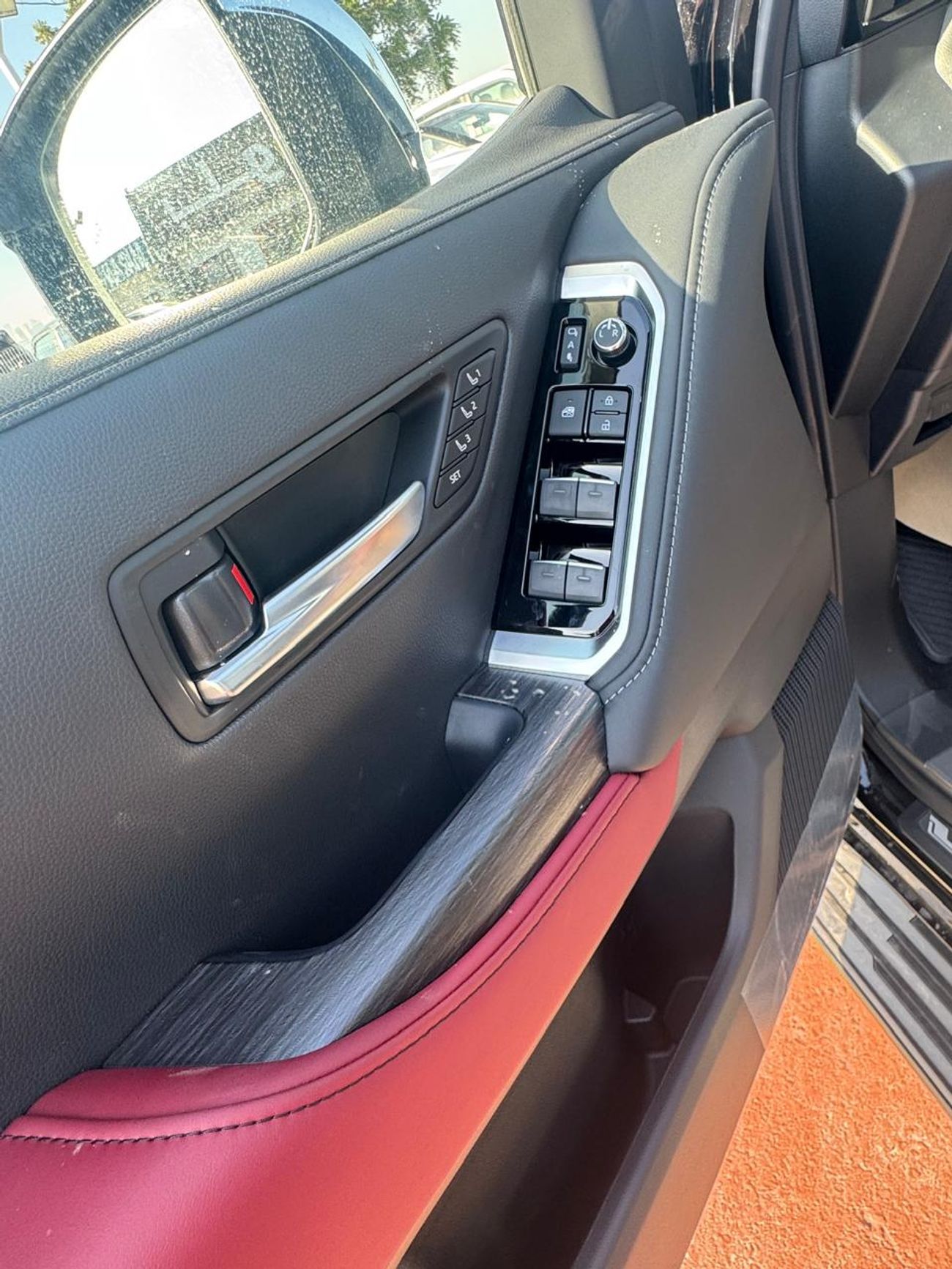 تويوتا لاند كروزر VXR 3.5L