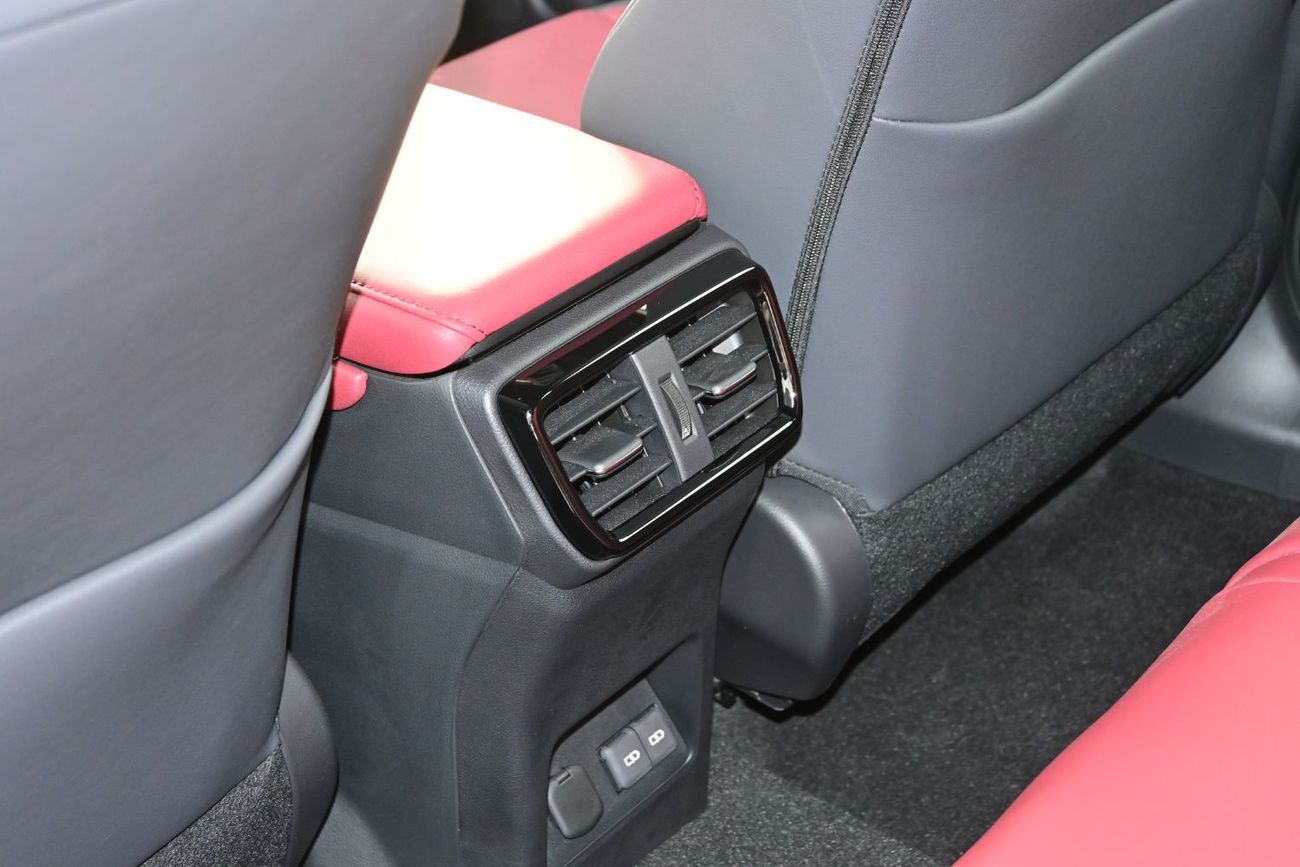 لكزس NX350h Lexus NX350h STD 2.5L Hybrid AWD