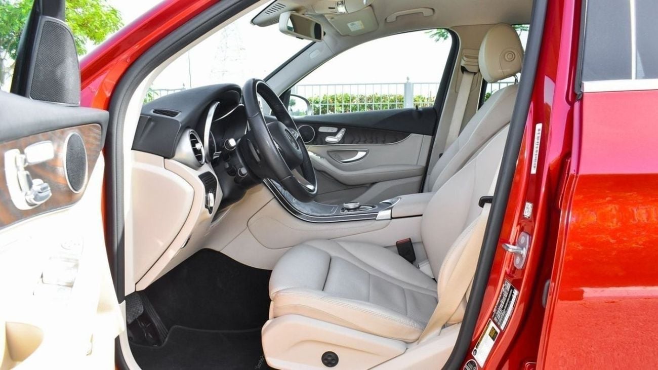 Mercedes-Benz GLC 300 Std Mercedes GLC300 AMG II 2018 II FULLY LOADED